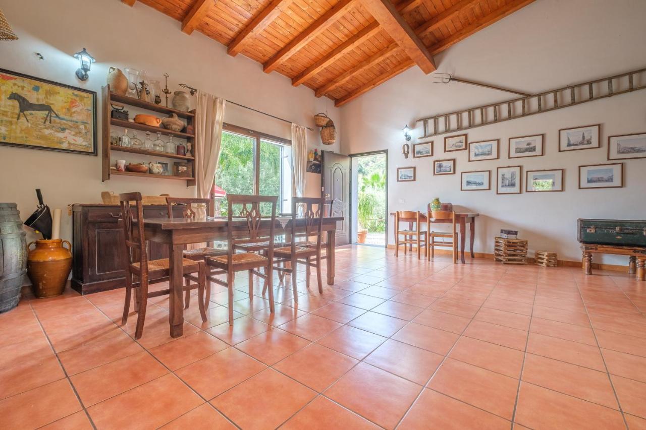 Casa Di Martina Savoca Exterior foto